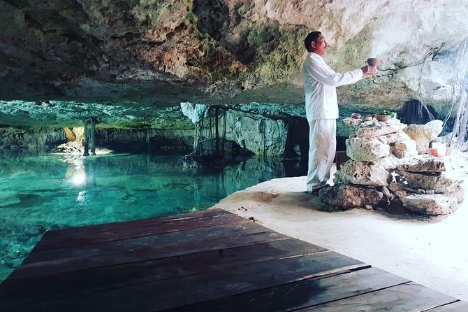 Yaxmuul Tour Cenotes